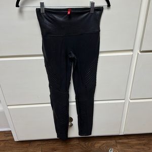 Womens spanx black Moto leggings. Size medium.